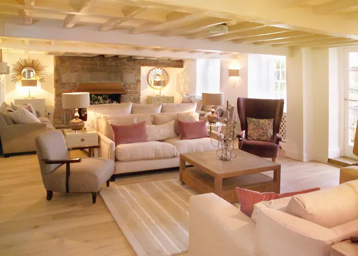 La Place Country Cottages